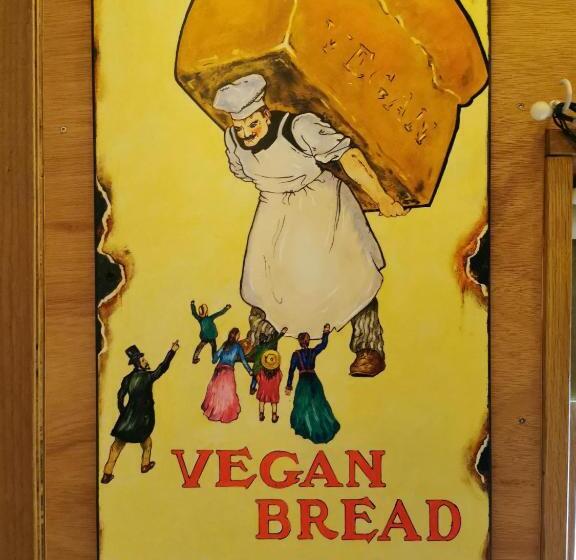 شاليه سوبيريور غرفة نوم واحدة, The Base Vegan Retreat Animal Sanctuary