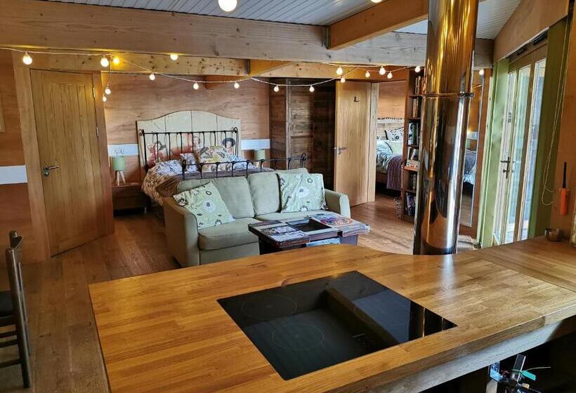 1 베드룸 수피리어 스위트, The Base Vegan Retreat Animal Sanctuary