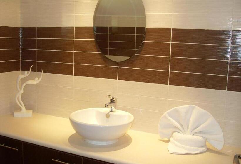 수영장이 있는 3베드룸 빌라, Aphrodite Sands Resort