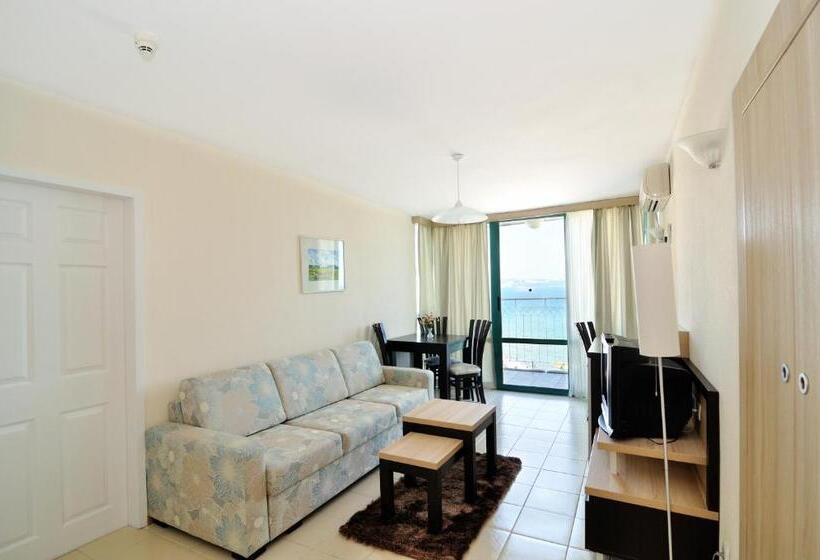 オーシャンビュースタンダードルーム, Boryana