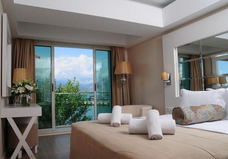 海景套房, Alesta Yacht