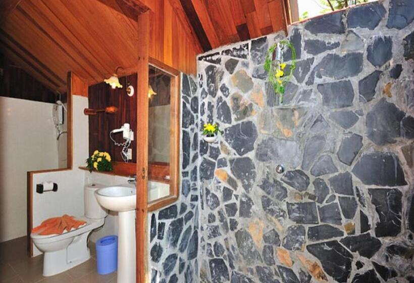 디럭스 방갈로, Bundhaya Resort