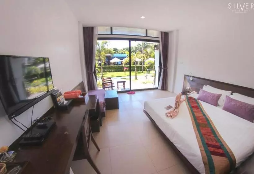 デラックスルーム, Bundhaya Resort