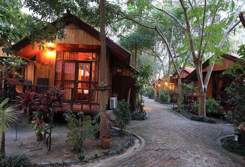 디럭스 방갈로, Bundhaya Resort