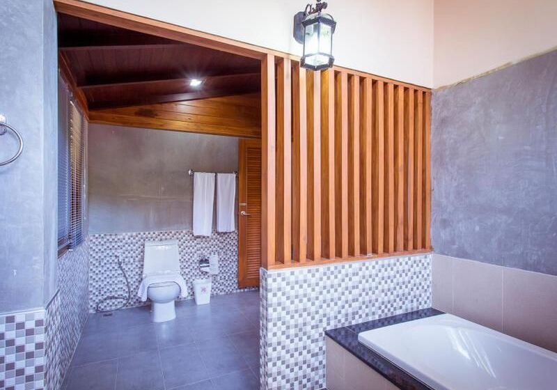 ویلای 1 خوابه, Chalong Chalet Resort