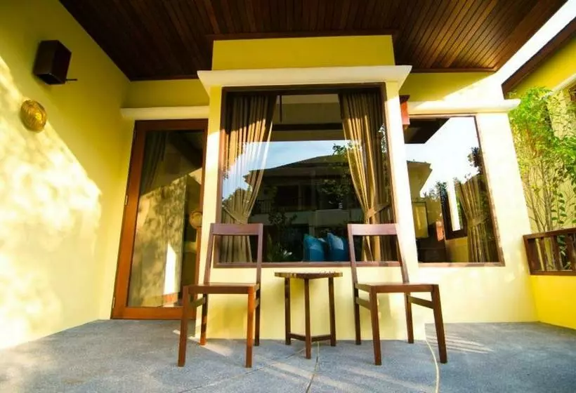 デラックスルーム, Chantaramas Beach Resort, Koh Phangan