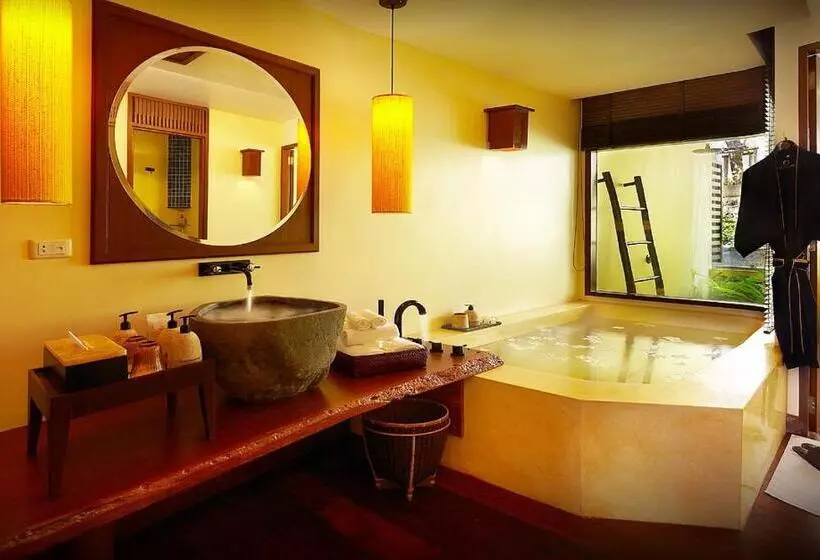 デラックスルーム, Chantaramas Beach Resort, Koh Phangan