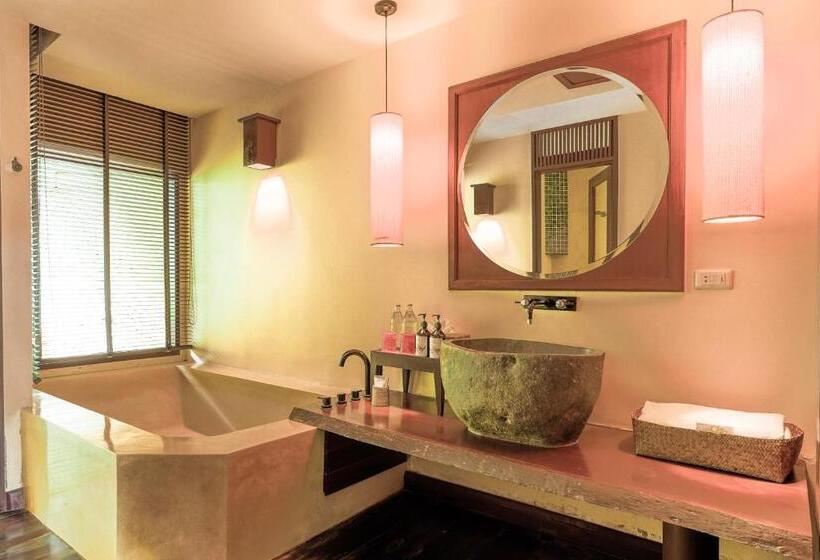 Номер Deluxe, Chantaramas Beach Resort, Koh Phangan