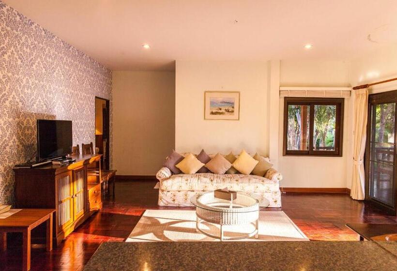 וילה בת 2 חדרי שינה, Coco Palm Beach Resort   Sha Extra Plus