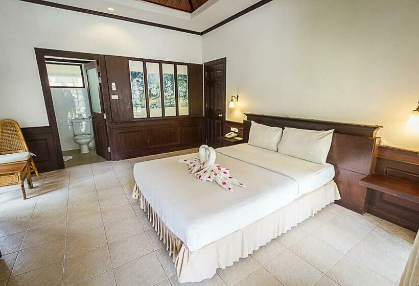 수피리어 방갈로, Coco Palm Beach Resort   Sha Extra Plus
