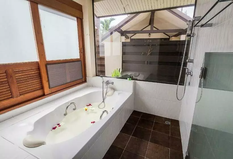 بنگله خانوادگی, Coco Palm Beach Resort   Sha Extra Plus