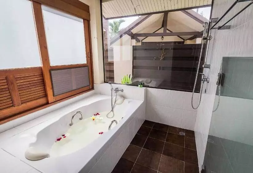 بنگله خانوادگی, Coco Palm Beach Resort   Sha Extra Plus