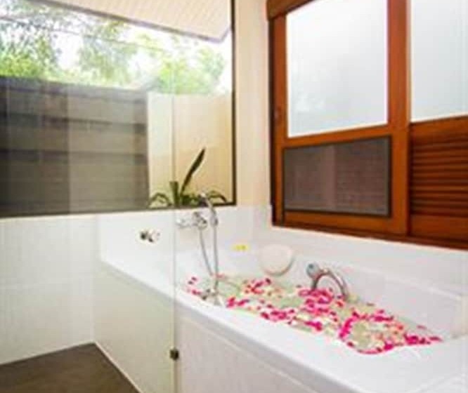 וילה עם חדר שינה אחד ובריכת שחיה, Coco Palm Beach Resort   Sha Extra Plus