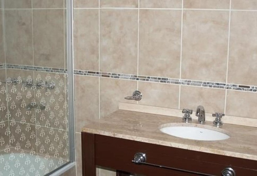 스탠다드 방갈로, Fuente Mayor Hotel & Casino