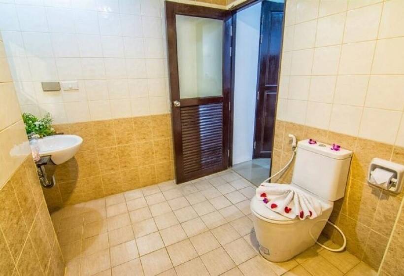 수피리어 룸, Hawaii Patong