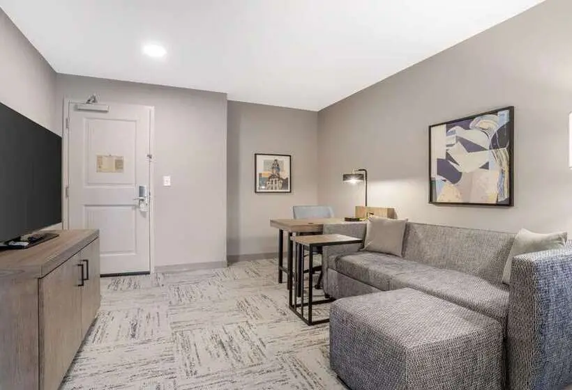 キングサイズベッドのジュニアスイート, Hilton Garden Inn Charlotte/concord
