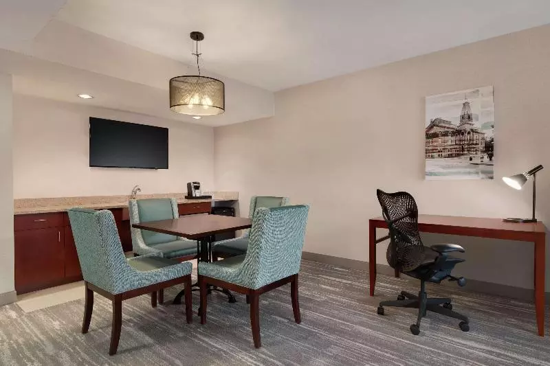 キングサイズベッドのスタンダードルーム, Hilton Garden Inn Troy