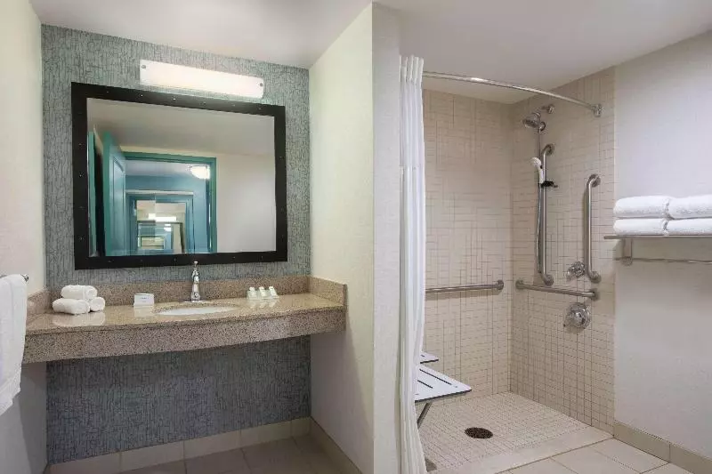 キングサイズベッドのスタンダードルーム, Hilton Garden Inn Troy