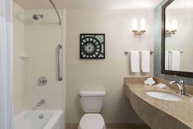 キングサイズベッドのスイートルーム, Hilton Garden Inn Troy