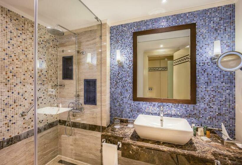 اتاق استاندارد با تخت بزرگ, Hilton Marsa Alam Nubian Resort