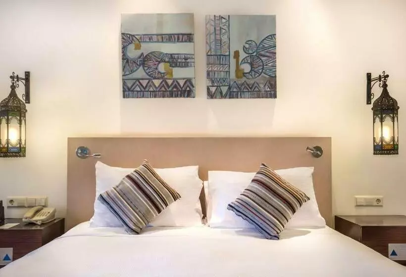 اتاق استاندارد با تخت بزرگ, Hilton Marsa Alam Nubian Resort