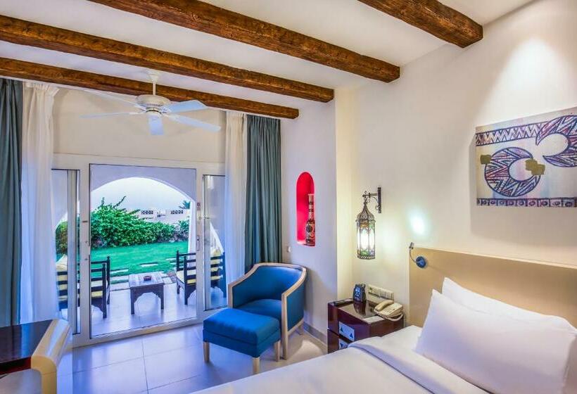 اتاق استاندارد با تخت بزرگ, Hilton Marsa Alam Nubian Resort
