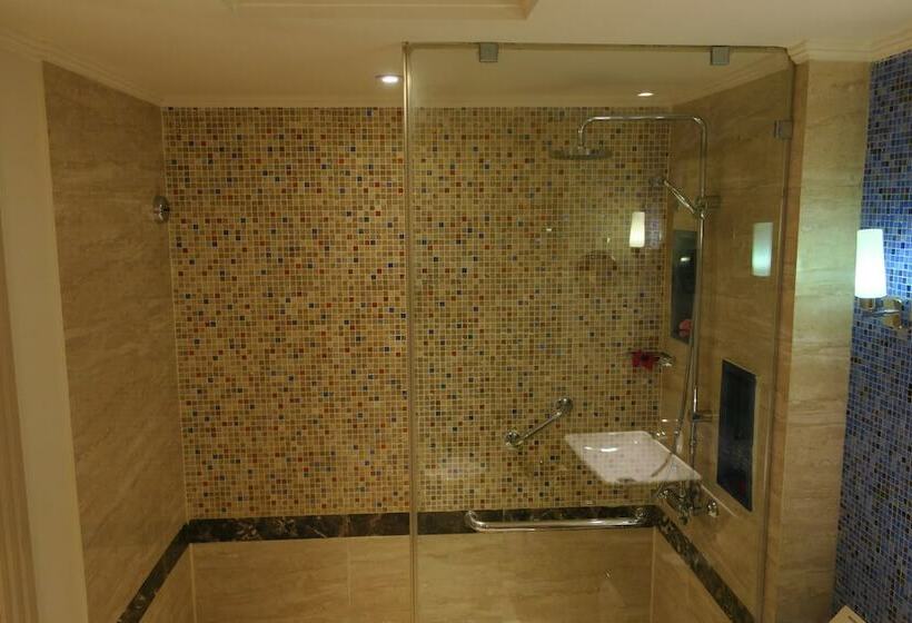 اتاق لوکس با چشم‌انداز باغ, Hilton Marsa Alam Nubian Resort