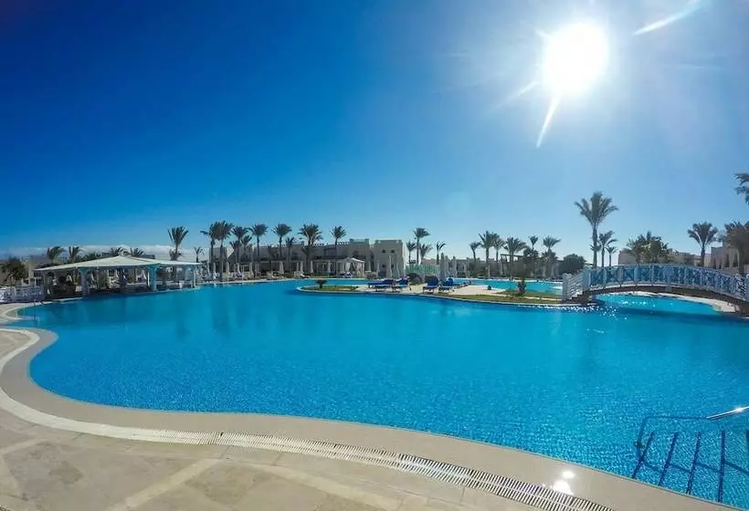 اتاق استاندارد با تخت دوبل, Hilton Marsa Alam Nubian Resort