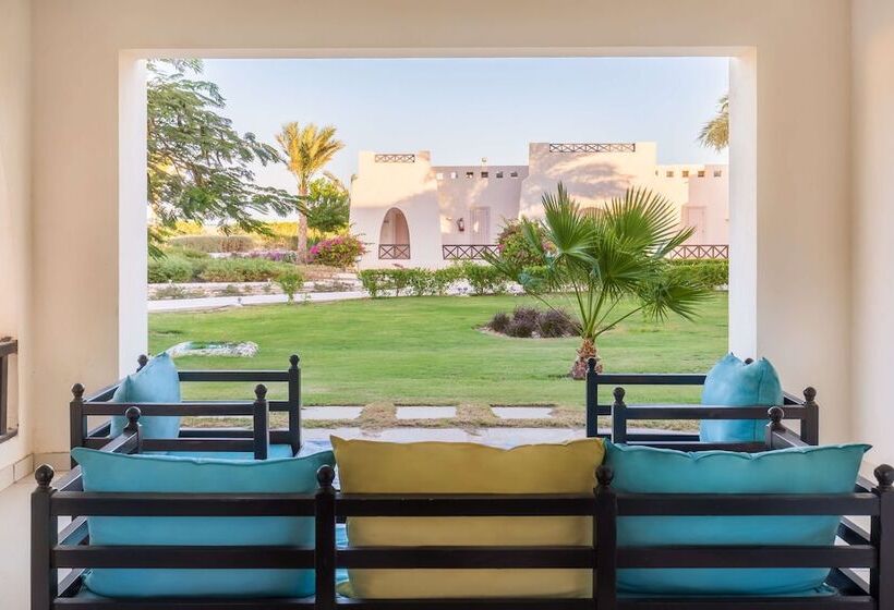 اتاق استاندارد با چشم‌انداز باغ, Hilton Marsa Alam Nubian Resort