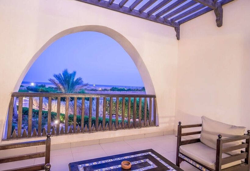 اتاق استاندارد با چشمانداز دریا, Hilton Marsa Alam Nubian Resort