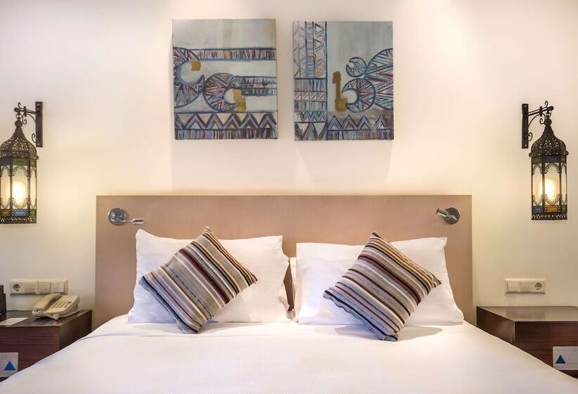 اتاق لوکس با چشم‌انداز باغ, Hilton Marsa Alam Nubian Resort