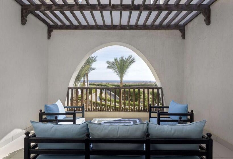 اتاق لوکس با تخت بزرگ, Hilton Marsa Alam Nubian Resort