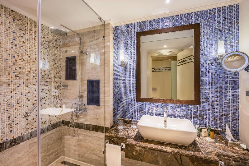 اتاق لوکس با چشم‌انداز دریا, Hilton Marsa Alam Nubian Resort