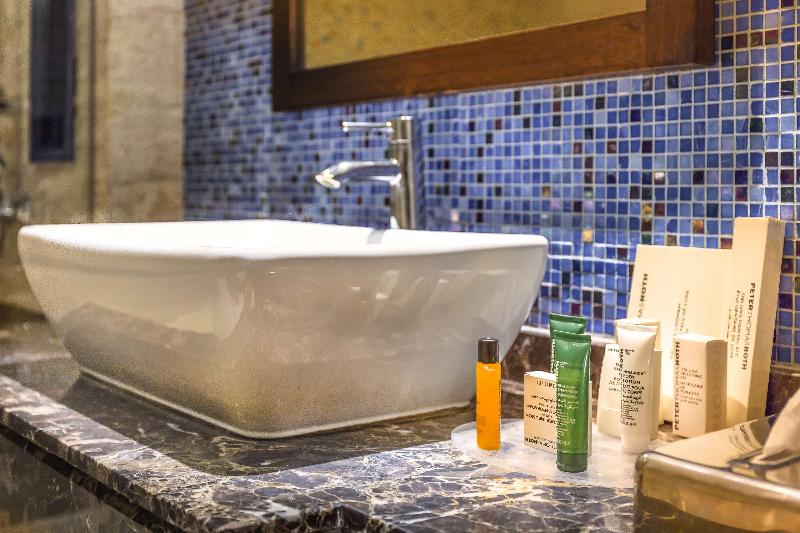 اتاق لوکس با چشمانداز دریا, Hilton Marsa Alam Nubian Resort