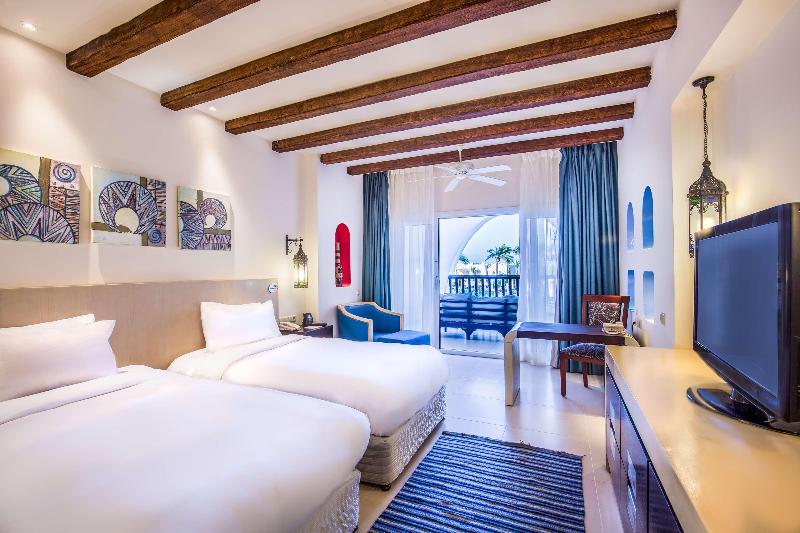 اتاق استاندارد با چشمانداز استخر, Hilton Marsa Alam Nubian Resort