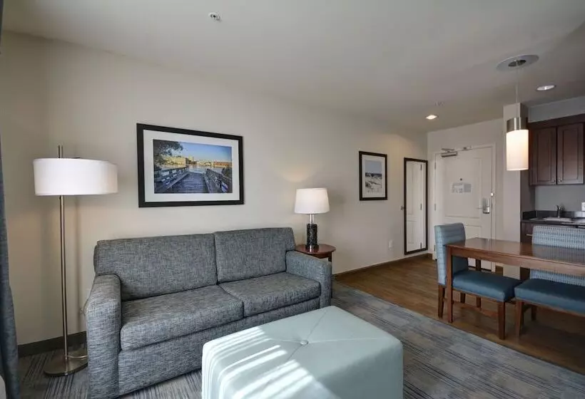 身障者適用スイートルーム, Homewood Suites Wilmington/mayfaire