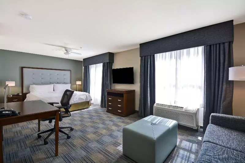 キングサイドベッドのスタンダードワンルーム, Homewood Suites Wilmington/mayfaire