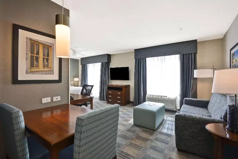 キングサイドベッドのスタンダードワンルーム, Homewood Suites Wilmington/mayfaire