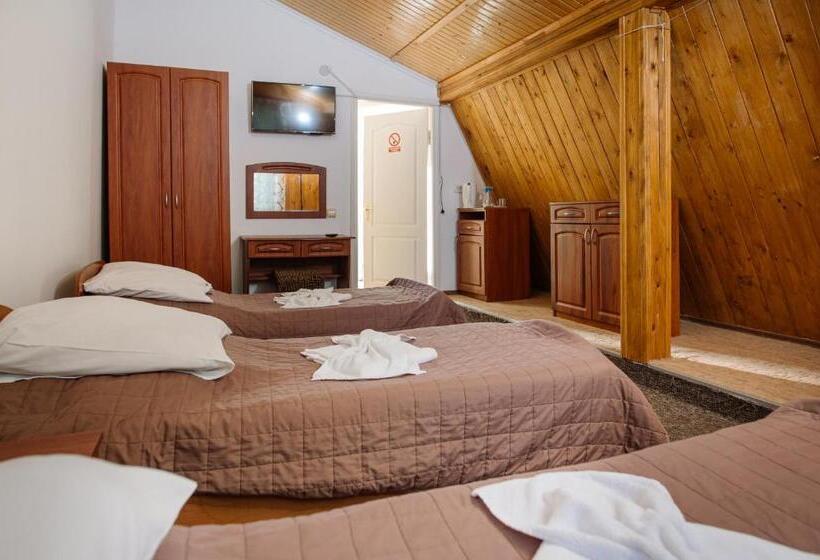 اتاق استاندارد سه نفره, Konvalia