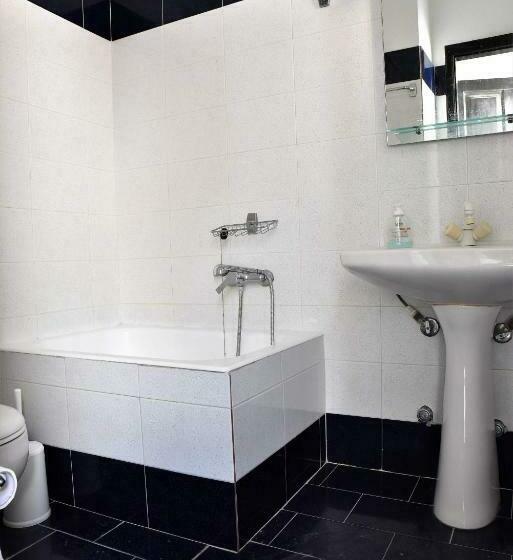 غرفة قياسية سرير كينج, Koralli