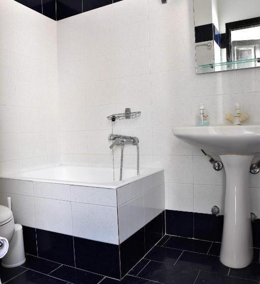 غرفة قياسية ثلاثية, Koralli