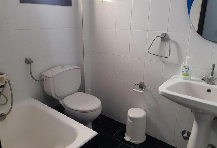 شقة غرفة واحدة مزودة بتراس, Koralli