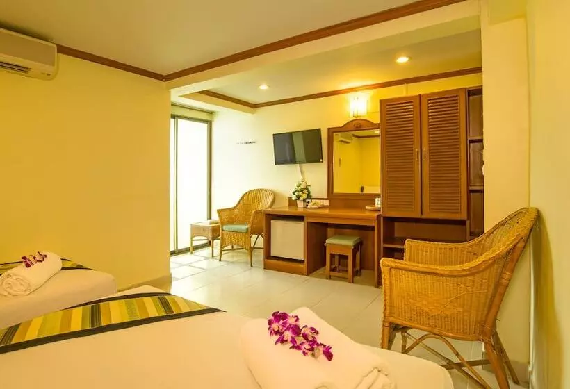 اتاق استاندارد سه نفره, Krabi City Seaview