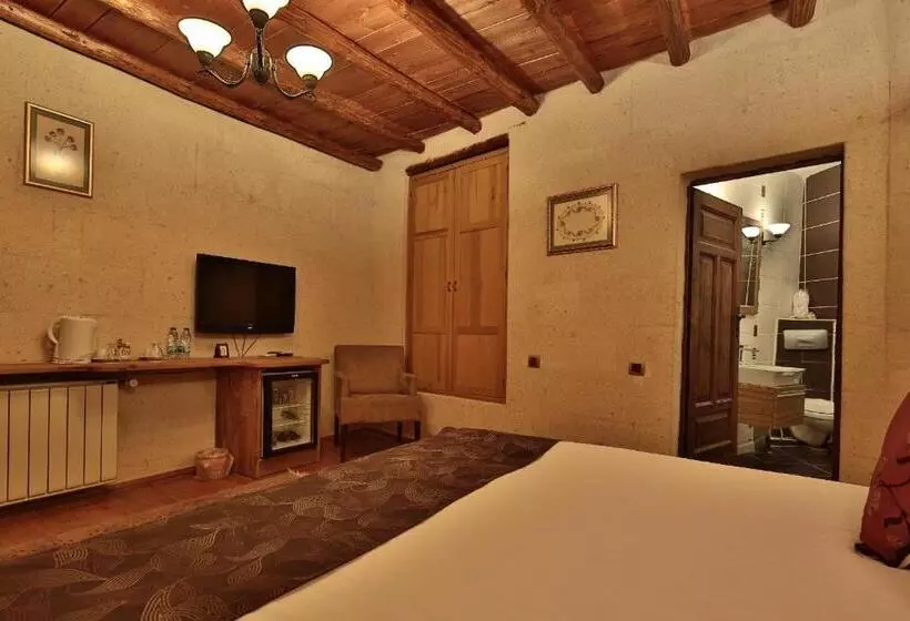 コンフォーとスイートルーム, La Casa Cave