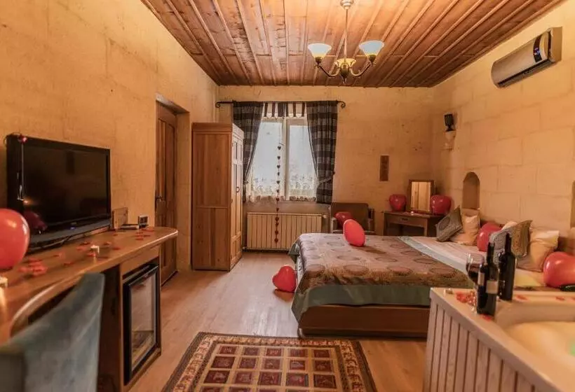 Superior suite with terrace, La Casa Cave