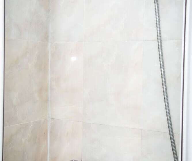 Семейный Номер, Megalos