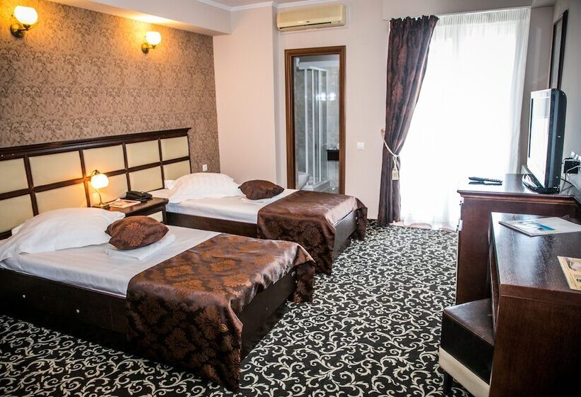 Номер Стандарт, Megalos