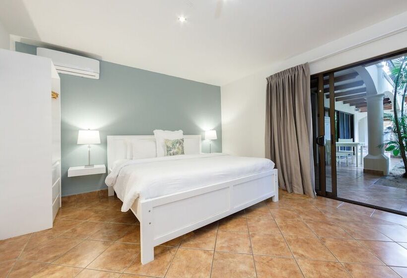 豪华房间, Rip Jack Inn