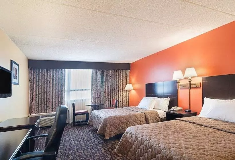 ２ダブルベッドのスタンダードルーム, Rodeway Inn Meadowlands