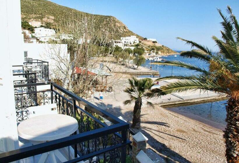 オーシャンビュースタンダードルーム, Silver Beach